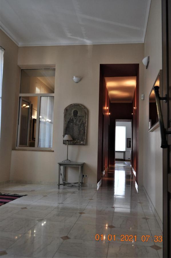 Great 144 Sq.M. Apartment In The Center Of เคียฟ ภายนอก รูปภาพ