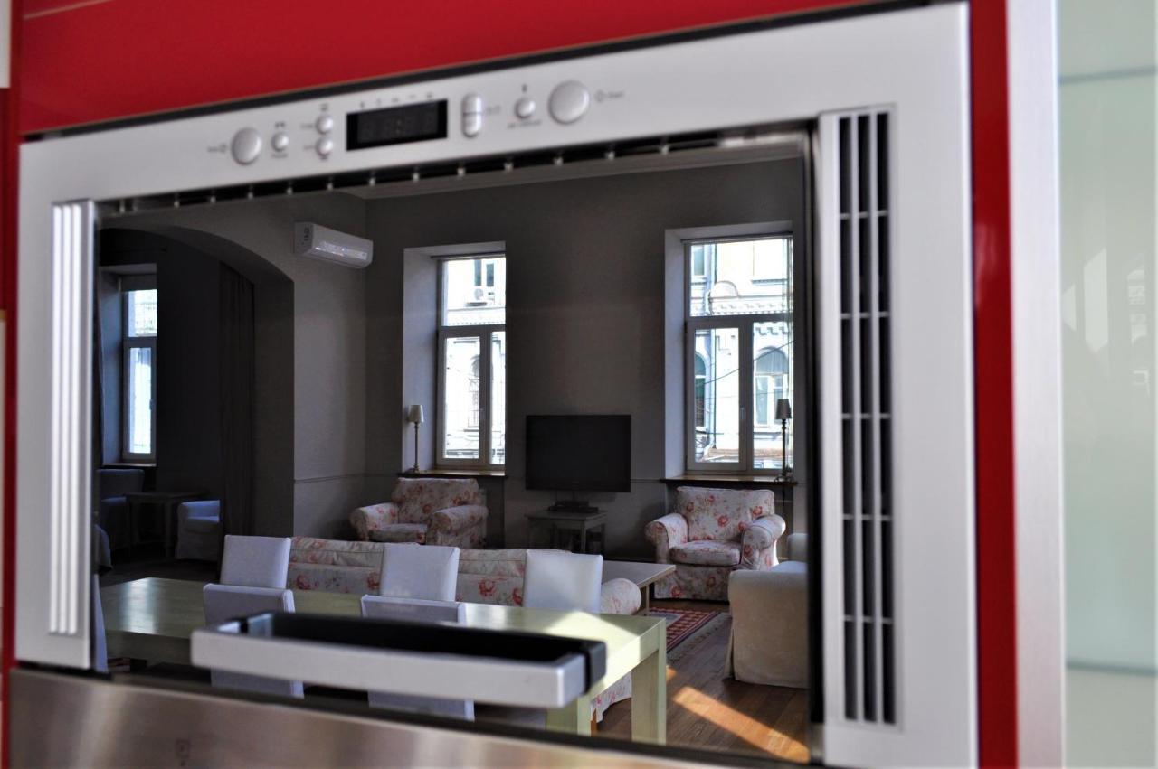 Great 144 Sq.M. Apartment In The Center Of เคียฟ ภายนอก รูปภาพ